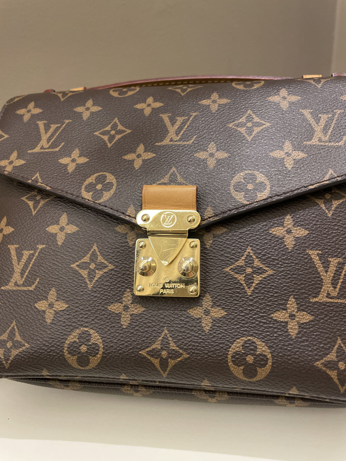 Louis Vuitton Pochette Metis Classic Monogram - Bags