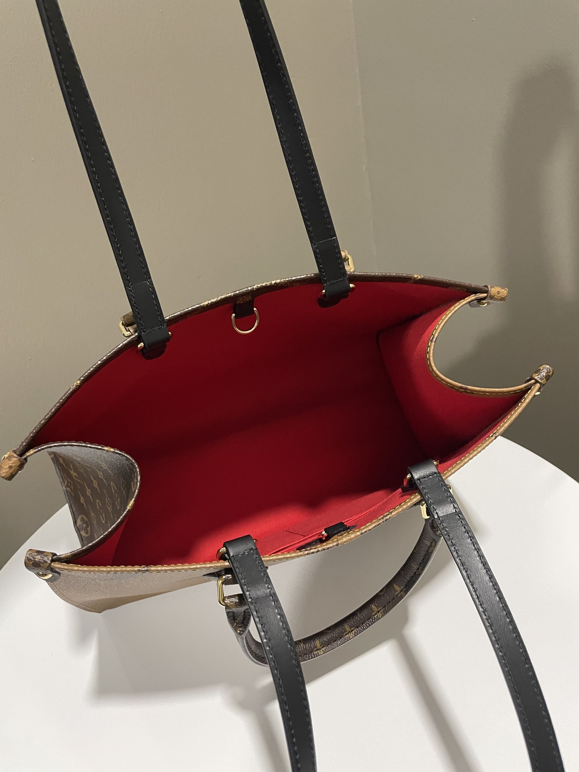 Louis Vuitton Onthego Tote MM Reversed Monogram - 11