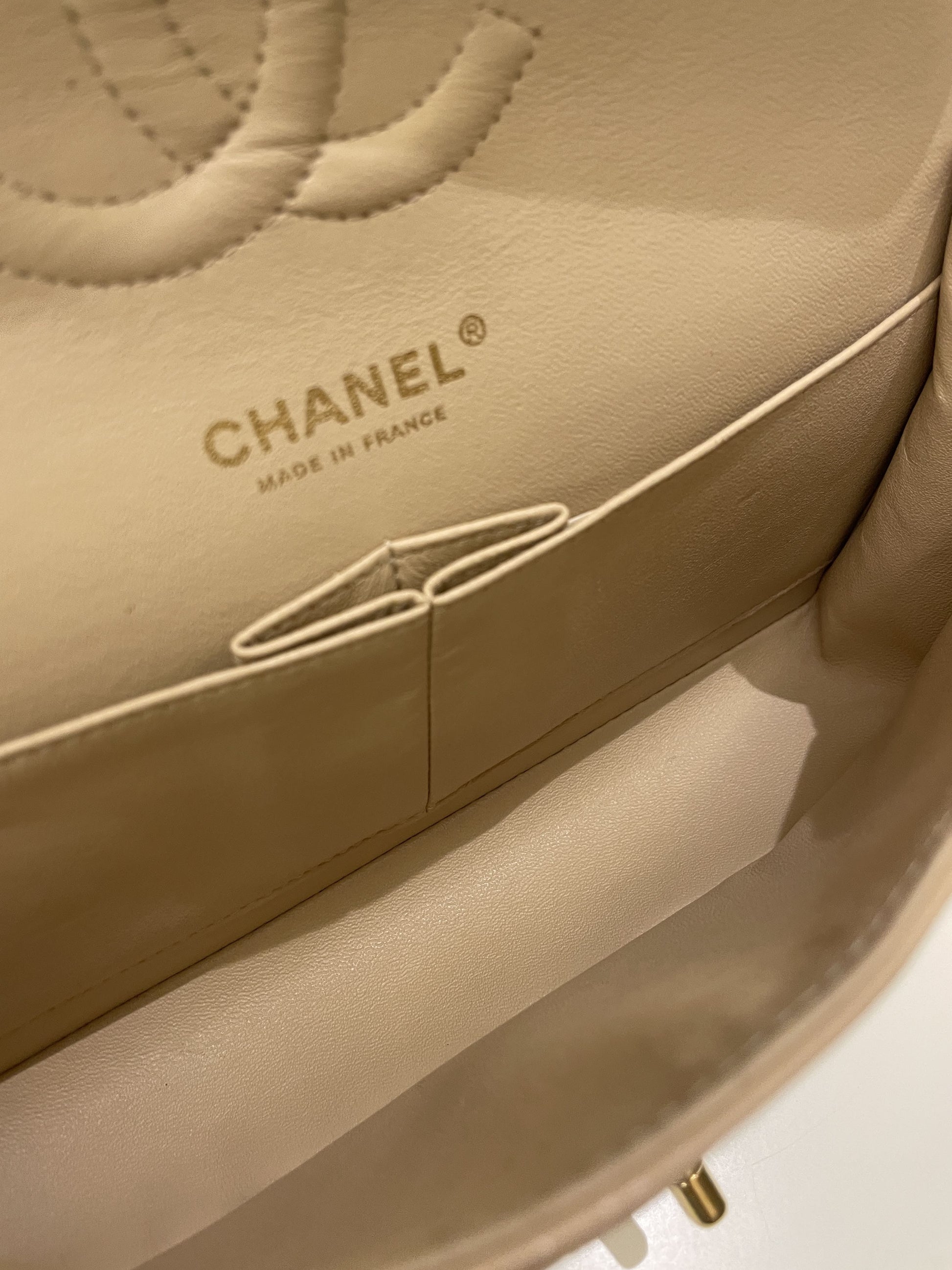 Chanel Classic Medium Double Flap Beige Clair Caviar - Bags - 17