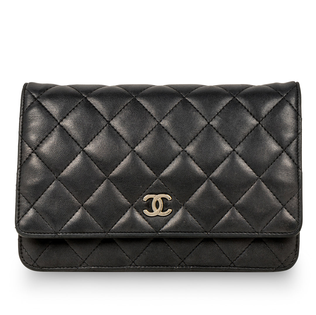 Classic Wallet on Chain - Lambskin - Shoulder Bags - 8