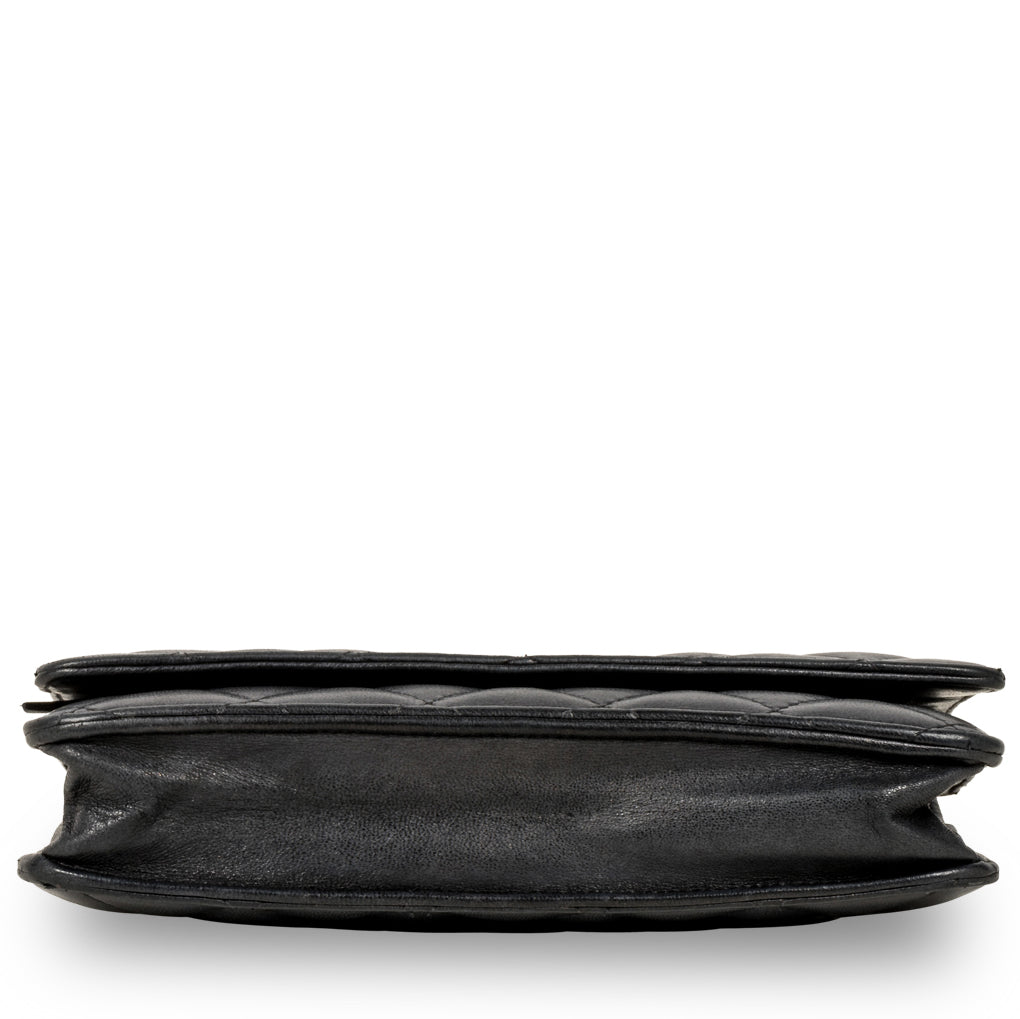 Classic Wallet on Chain - Lambskin - Shoulder Bags - 3