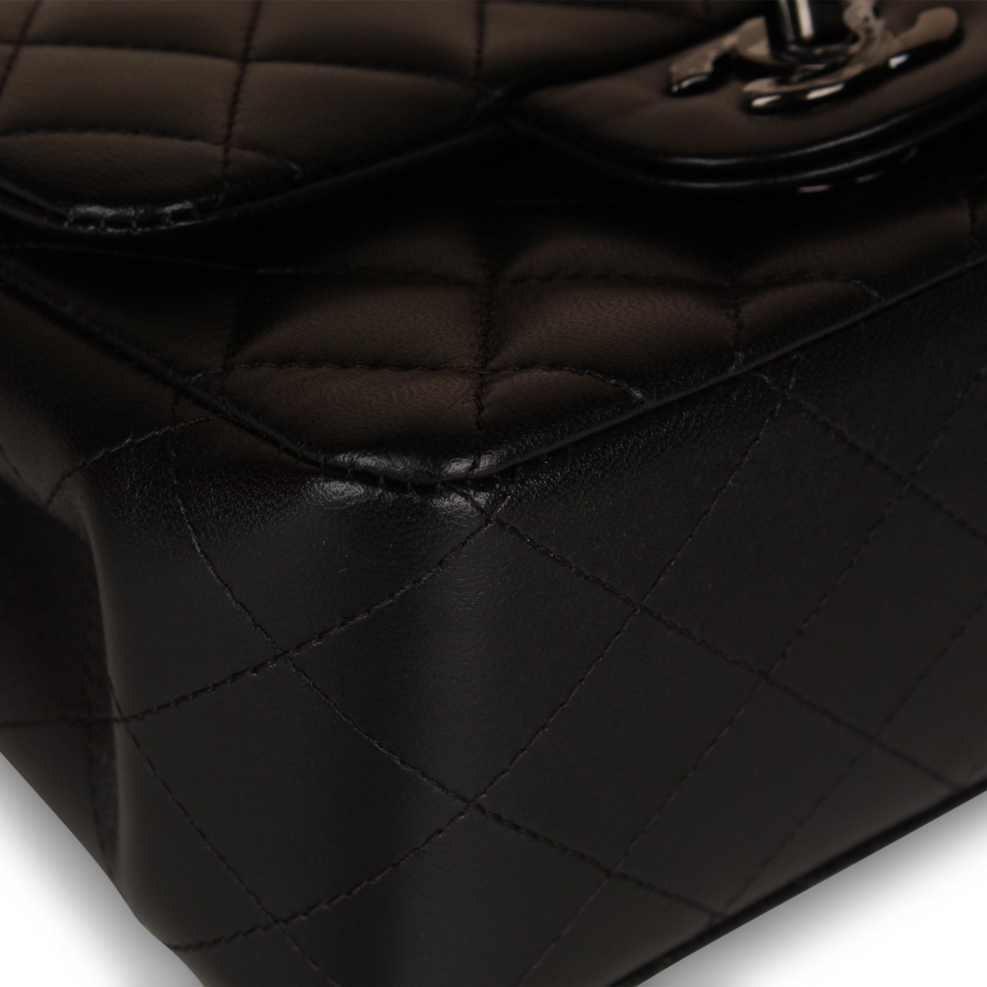 Classic Flap Bag - Mini Square So Black - Shoulder Bags - 5