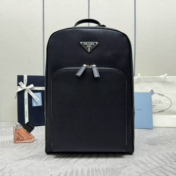 Prada Rucksack mit dreieckigem Logo und Reißverschluss, schwarzes Saffiano-Leder
