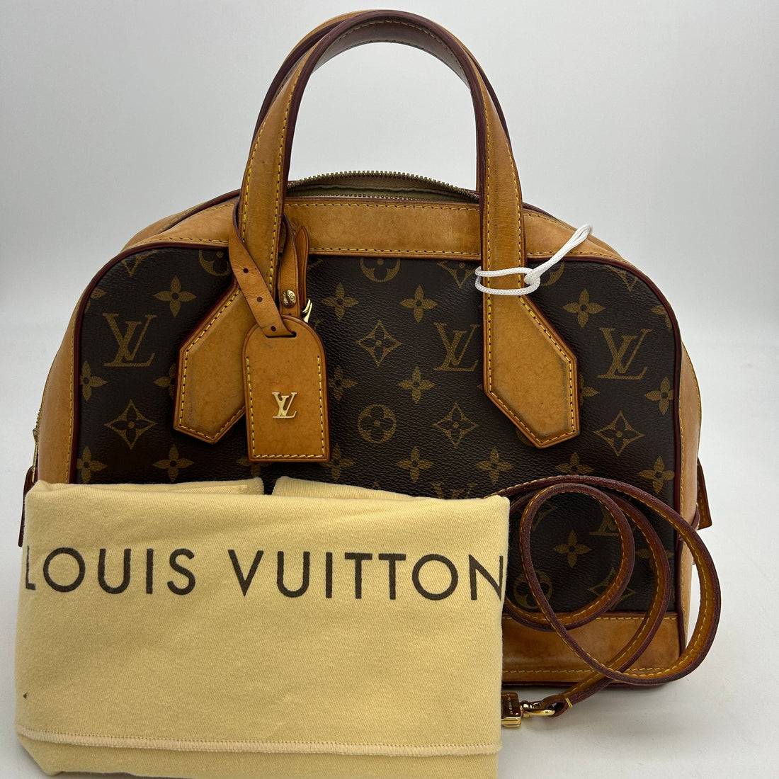 Louis Vuitton Monogram Coated Canvas Dora PM Tote Bag LA19581 - Handbags