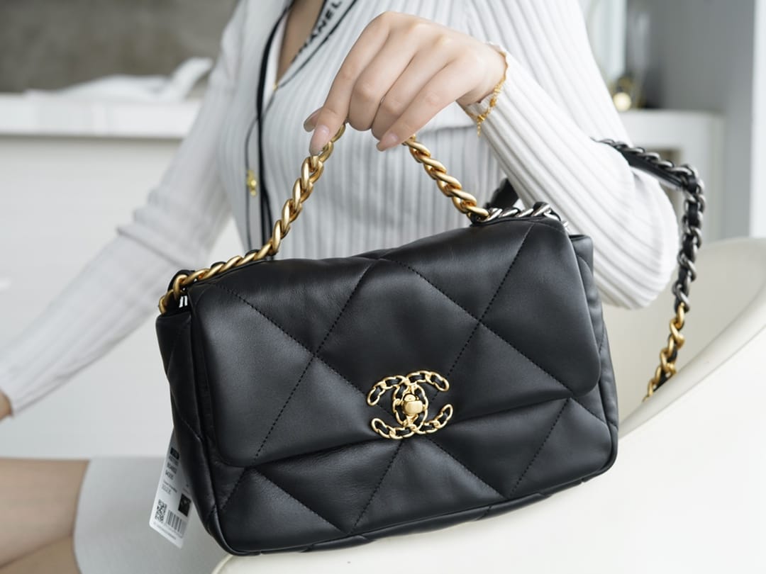 CHANEL 19BAG AS1160 Black Gold Buckle Bag Small 26CM