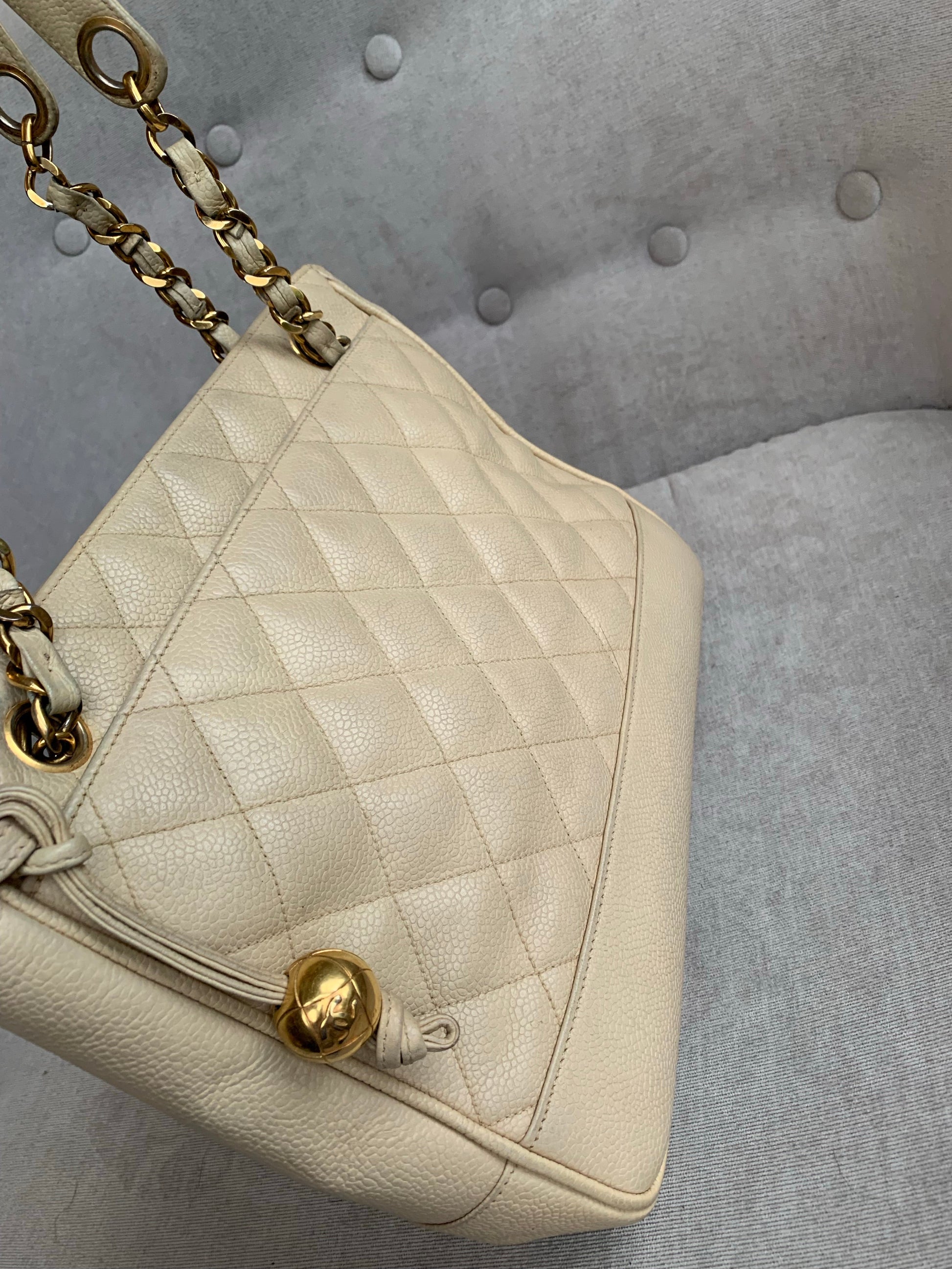 Chanel Vintage Beige Caviar Chain Tote - 4