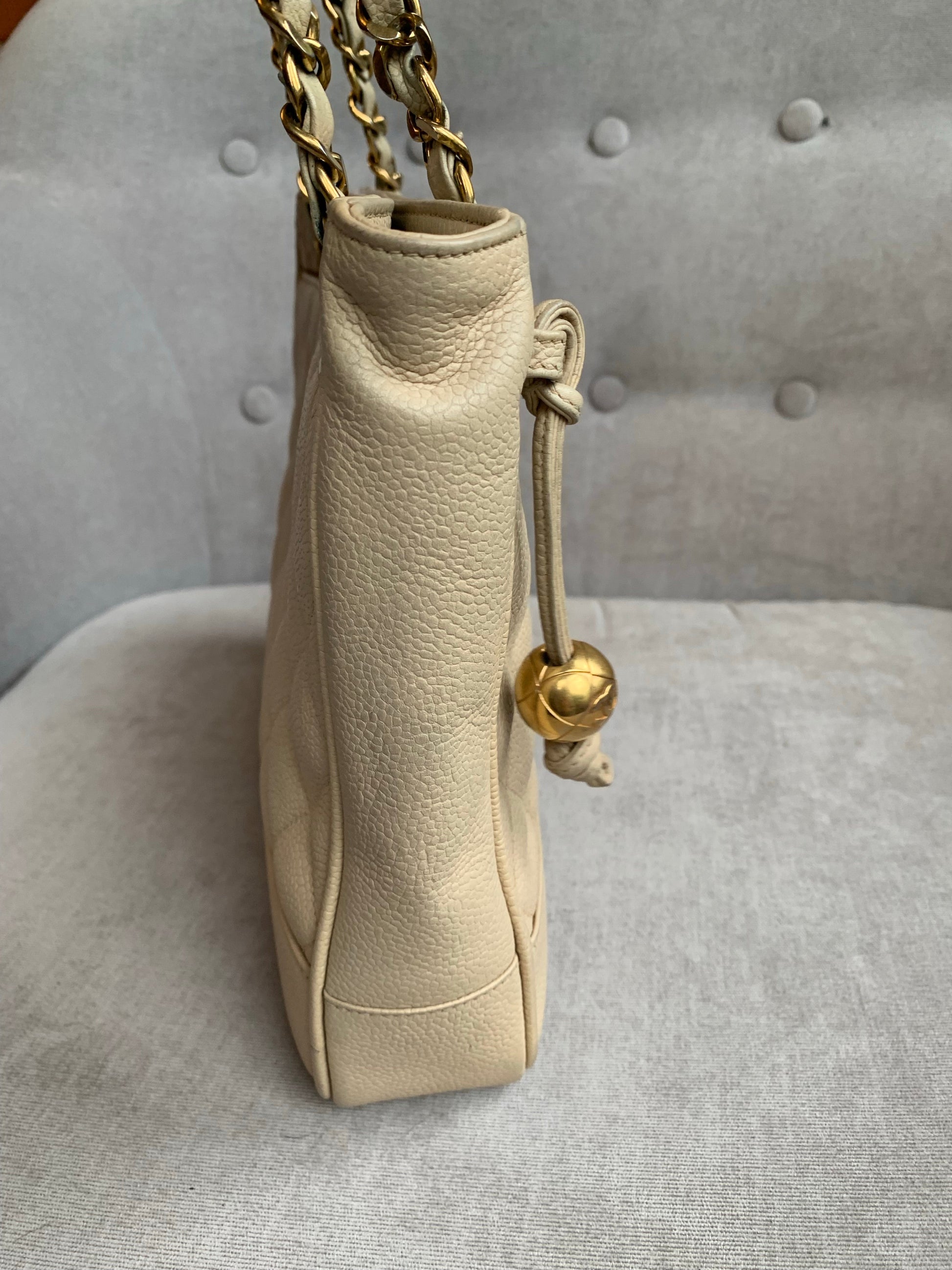 Chanel Vintage Beige Caviar Chain Tote - 14