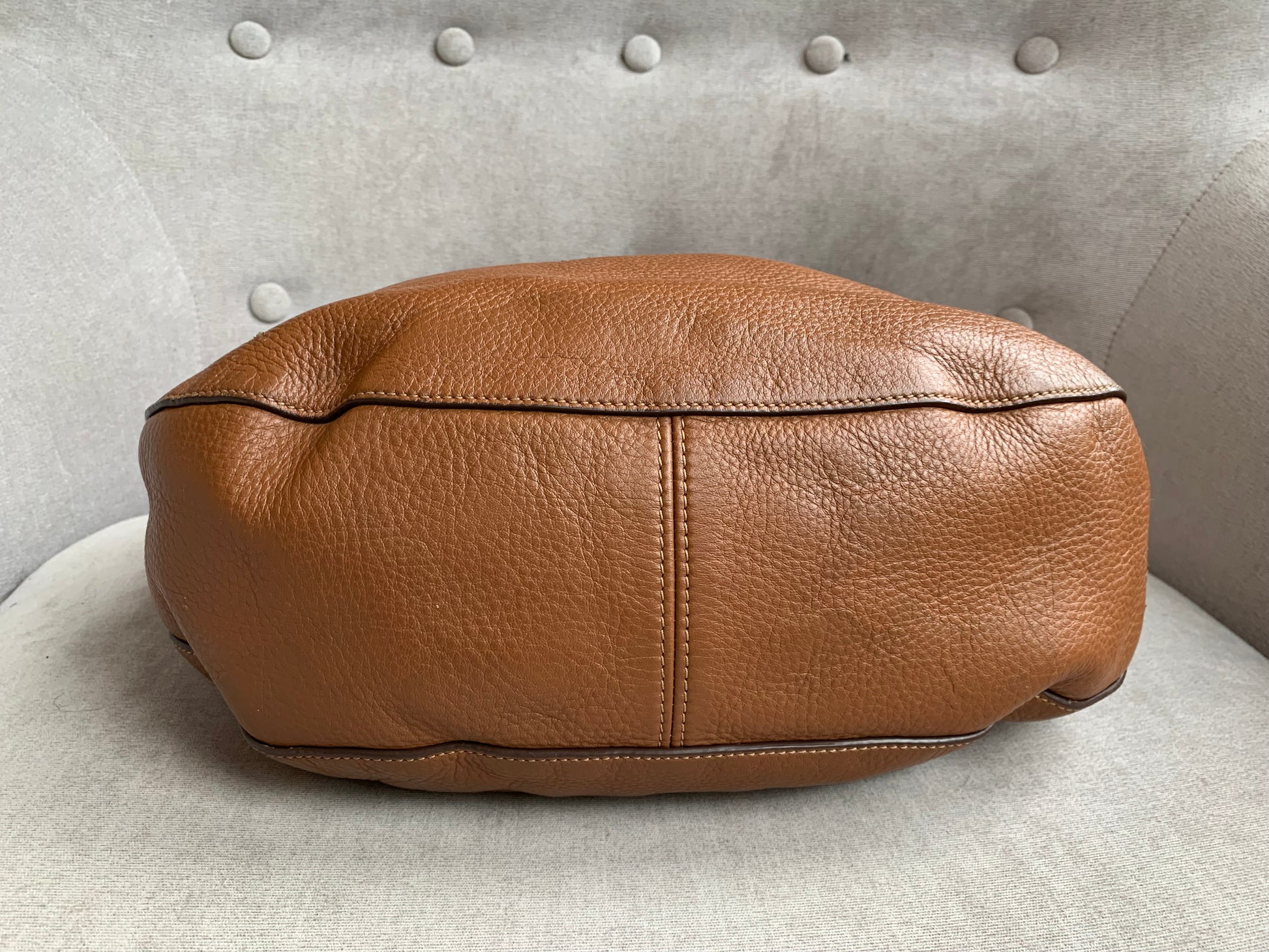 Chanel Vintage Beige Caviar Chain Tote - 16