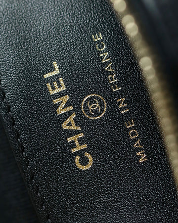 Chanel 2025 Bowling Bag Schwarzes Lammleder 342996