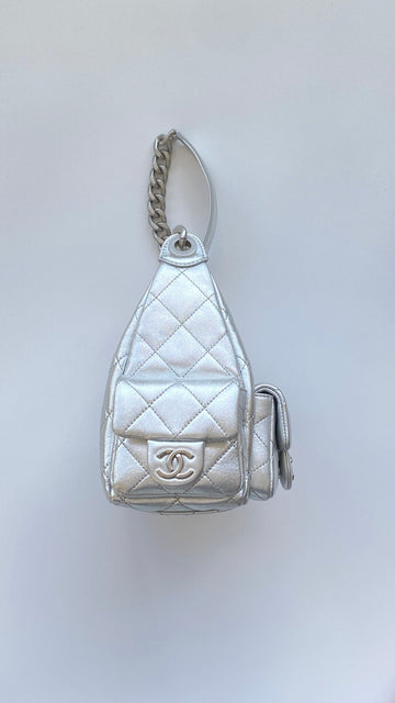 Chanel 25 Large Cargo Hobo Bag Silber Lammleder