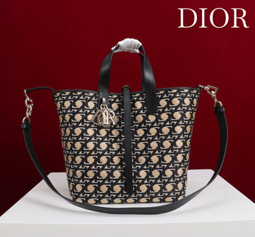 CD Toujours Vertical Medium Bag 24 Diamond Black Beige Leather