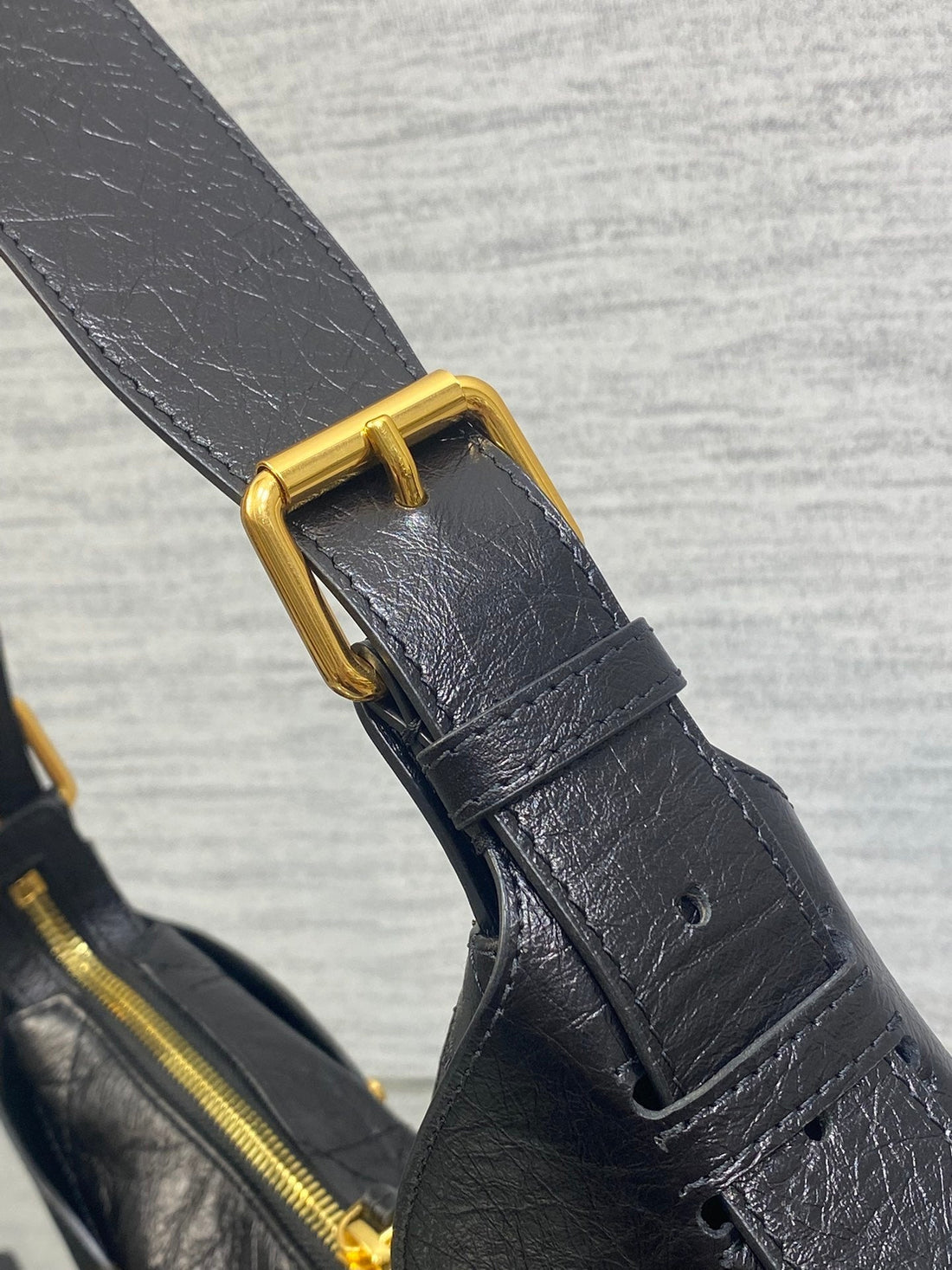 CD VOYAGE handbag 23 Black Crinkled Calfskin