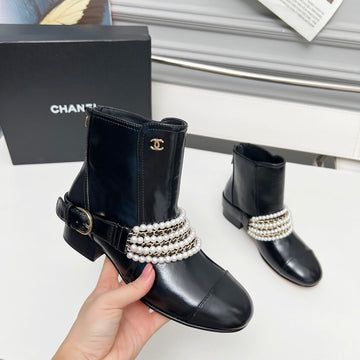 CC 25 latest low-top boots pearl black patent leather 459470