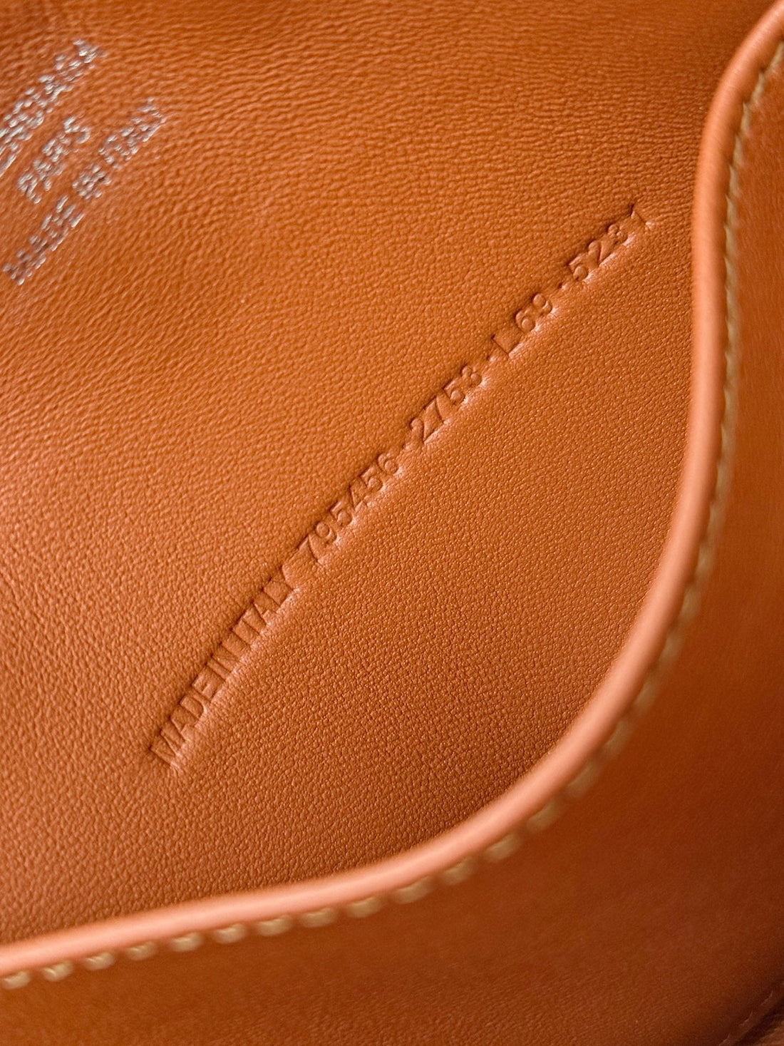 𝗕𝗮𝗹𝗲𝗻𝗰𝗶𝗮𝗴𝗮 Rodeo 22 bag brown lambskin