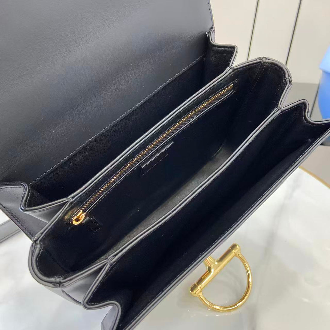 Gucci 25 Siena Tasche Schwarz Gold Leder 292363