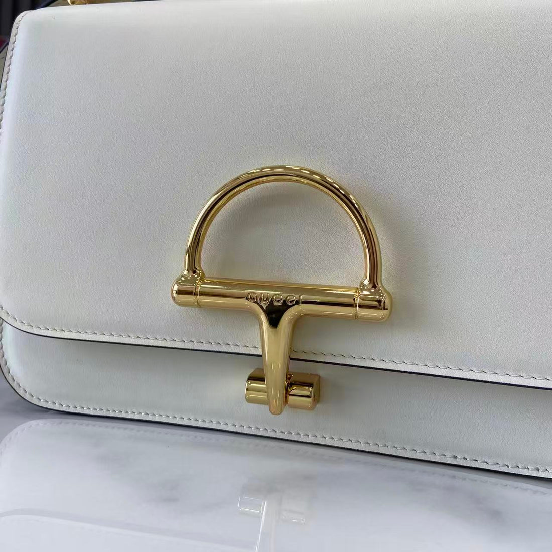 Gucci 25 Siena Tasche Weiß Gold Leder 292364