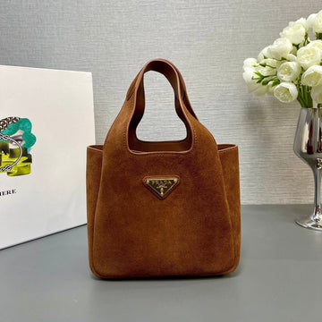 MINI TOTE BAG 18 AUS ROTBRAUNEM WILDLEDER GOLDENES LOGO