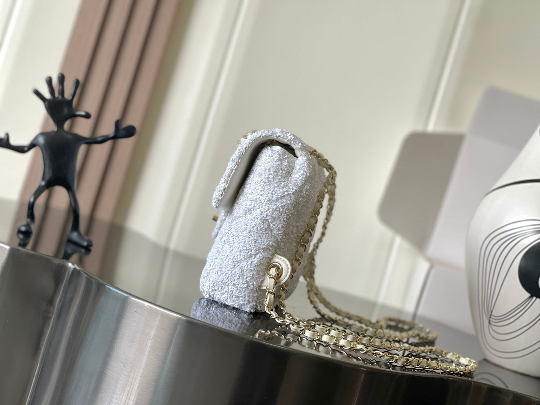 Chanel 25 Paillettenbestickte 21cm Tasche Weißes Leder Pailletten 286172