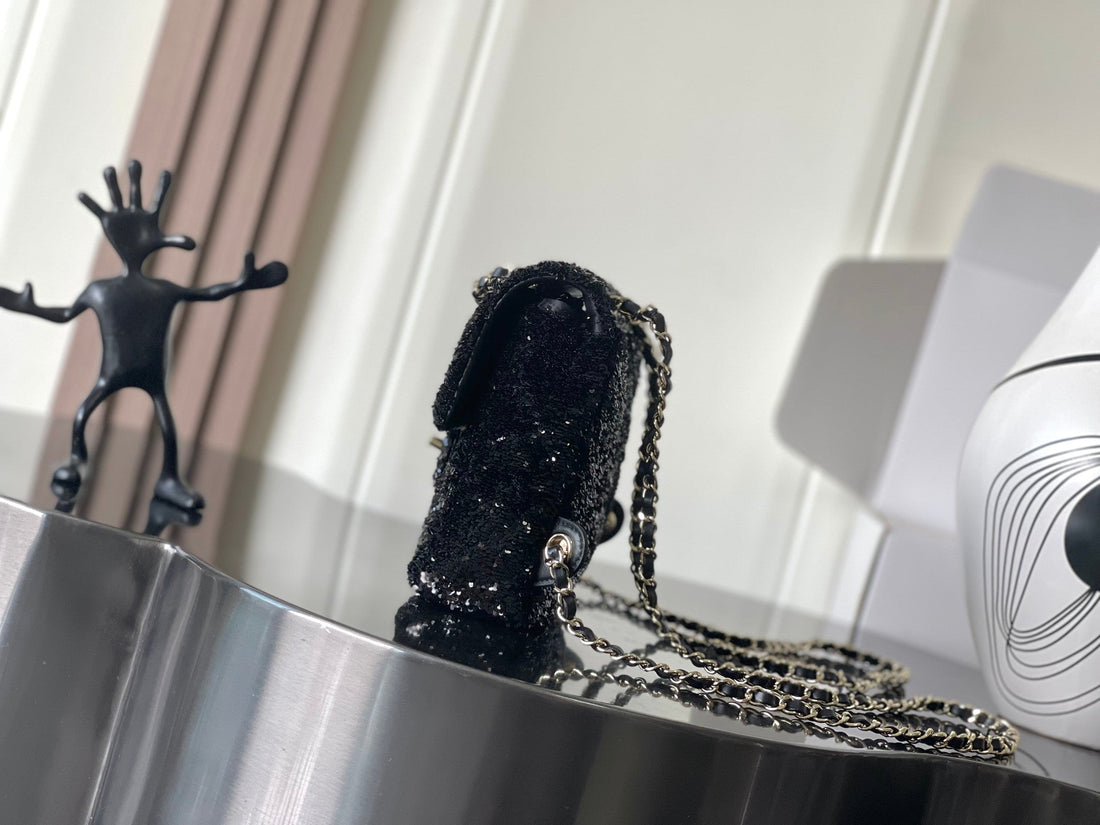 Chanel 25 Paillettenbestickte 21cm Tasche Schwarzes Leder Pailletten 286173