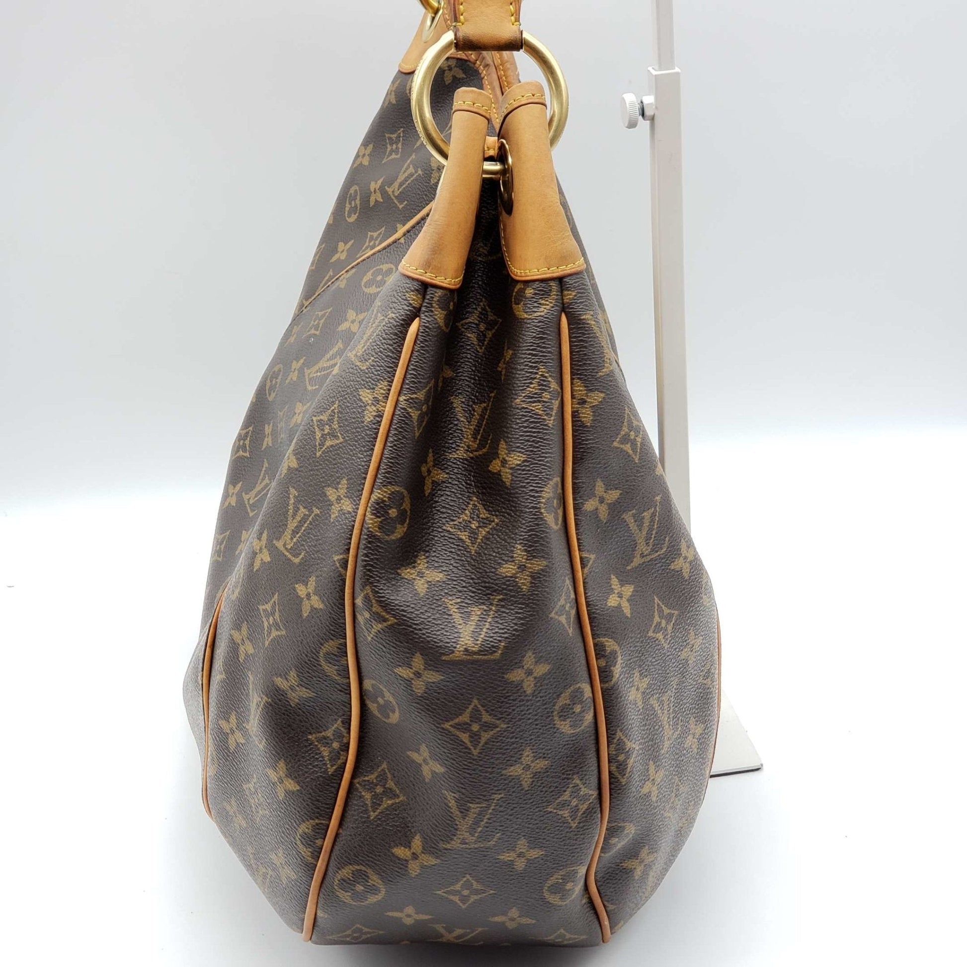 Louis Vuitton Galliera GM Monogram Tote Bag - Bag - 2