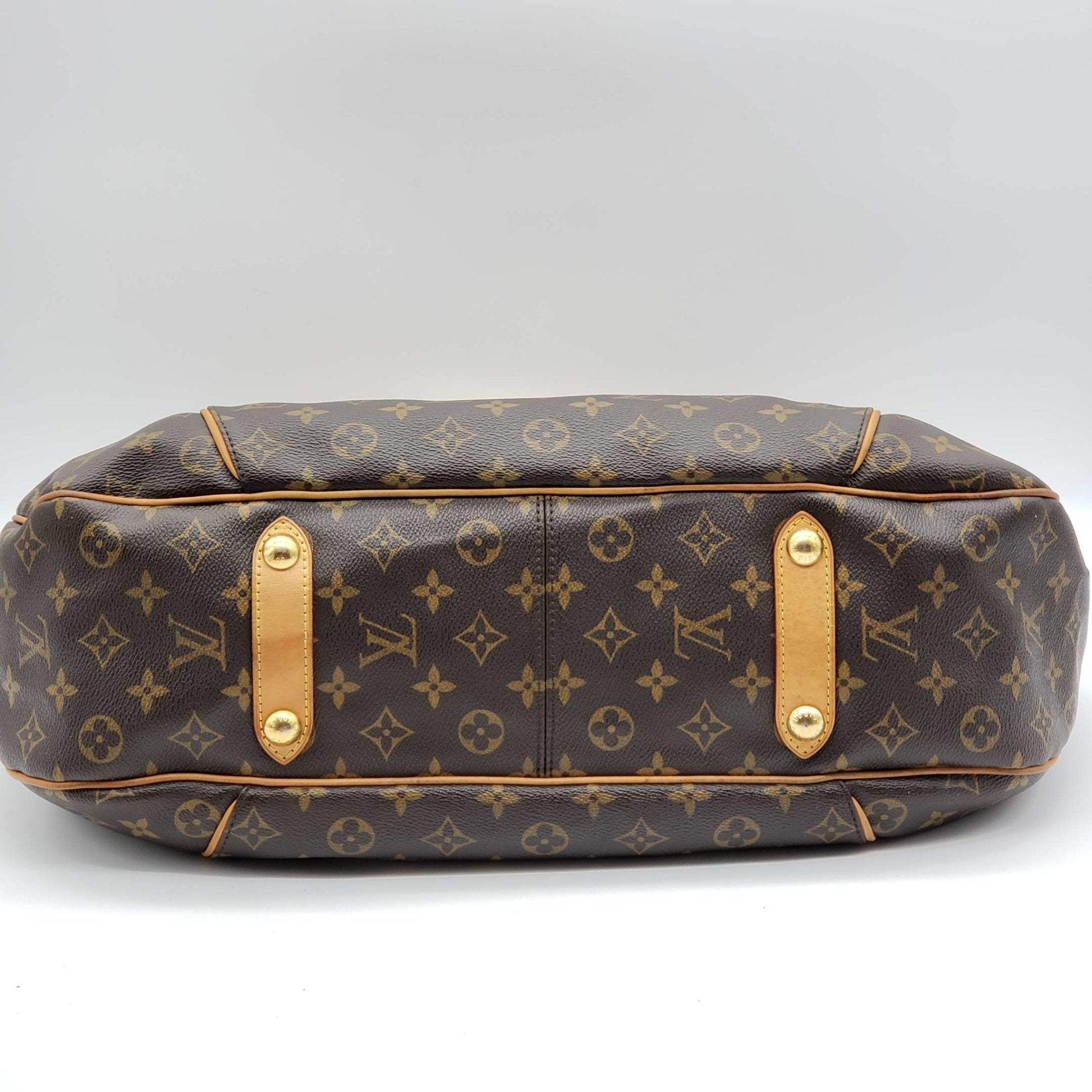 Louis Vuitton Galliera GM Monogram Tote Bag - Bag - 10