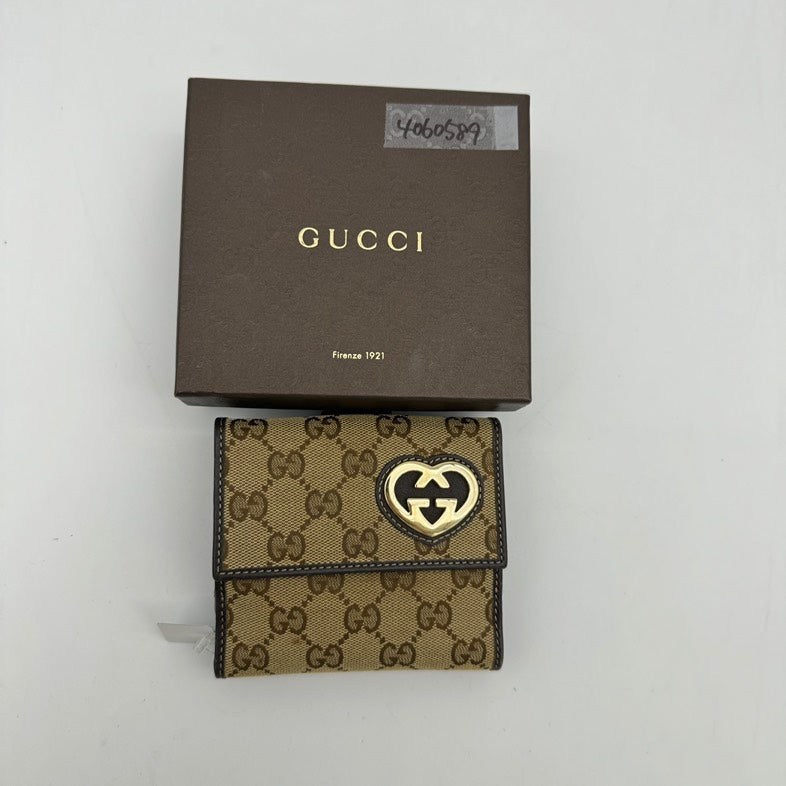 Gucci Beige Canvas GG Logo Clutch Wristlet With Heart Closure - HandBags