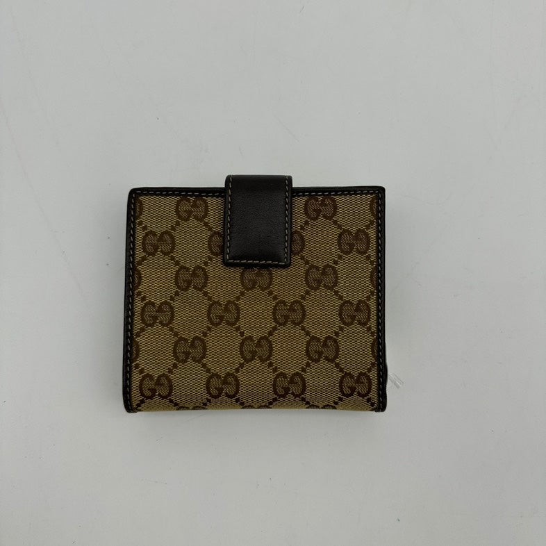 Gucci Beige Canvas GG Logo Clutch Wristlet With Heart Closure - HandBags