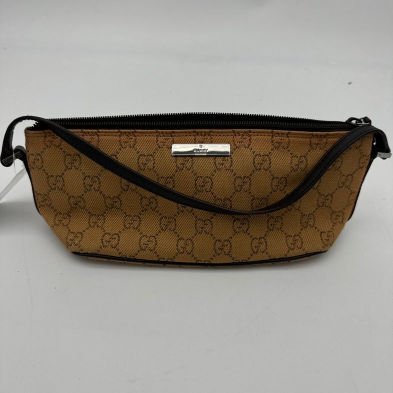 Gucci Beige Canvas Monogram Clutch Wristlet Small - HandBags