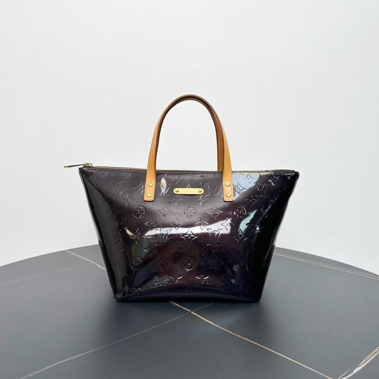 Louis Vuitton Vernis Monogram Amarante Tote Bag - Handbags