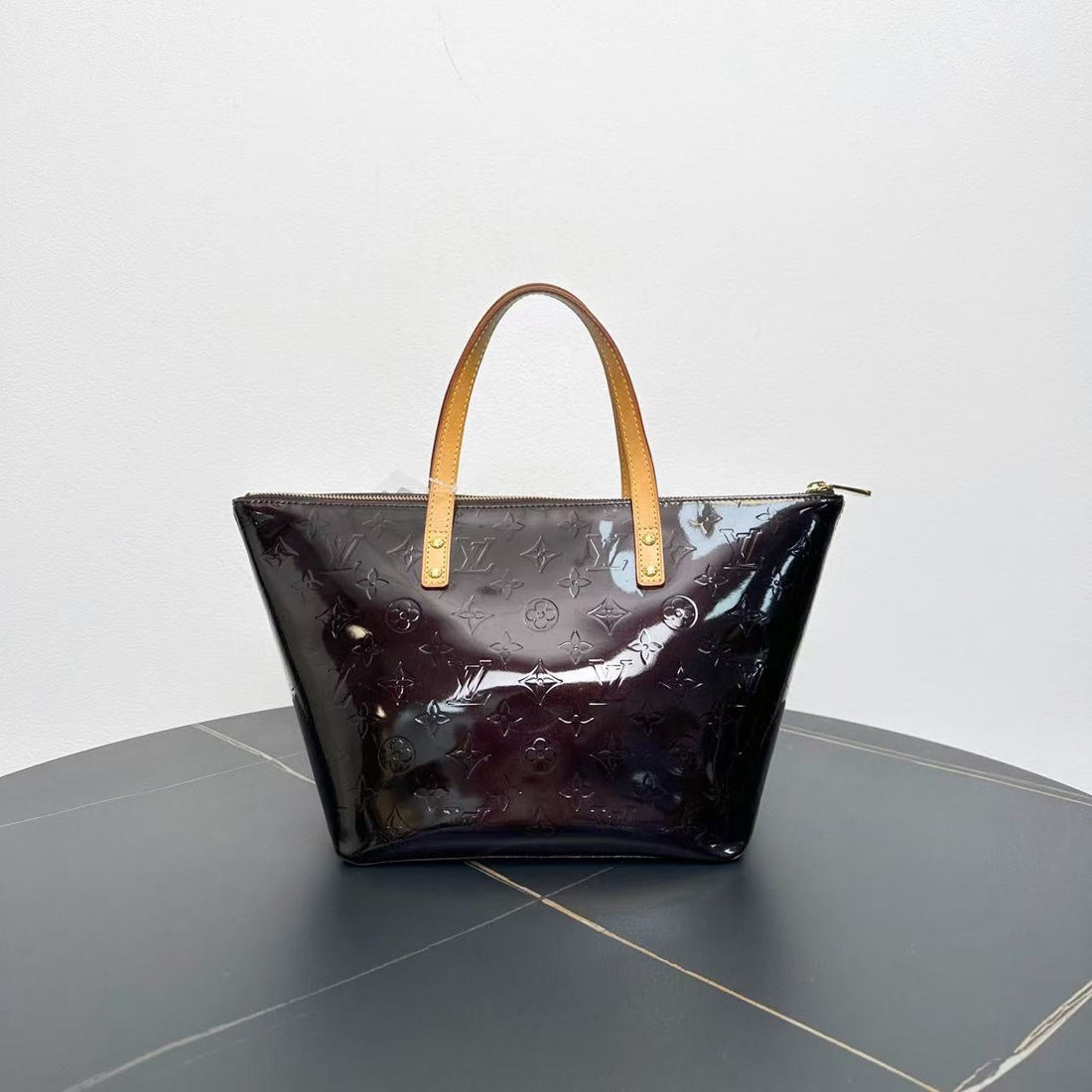 Louis Vuitton Vernis Monogram Amarante Tote Bag - Handbags