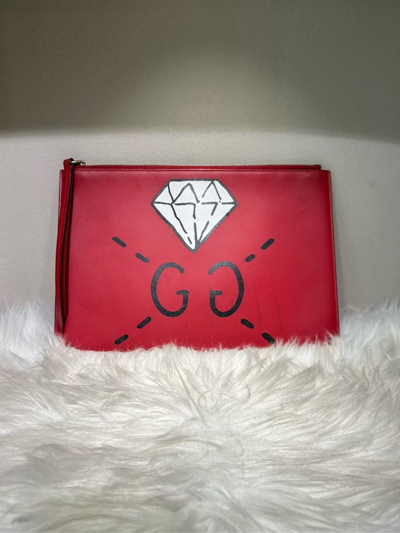 Gucci GG Diamond Red Clutch Bag -  Designer Handbag Sale - Handbag & Wallet Accessories