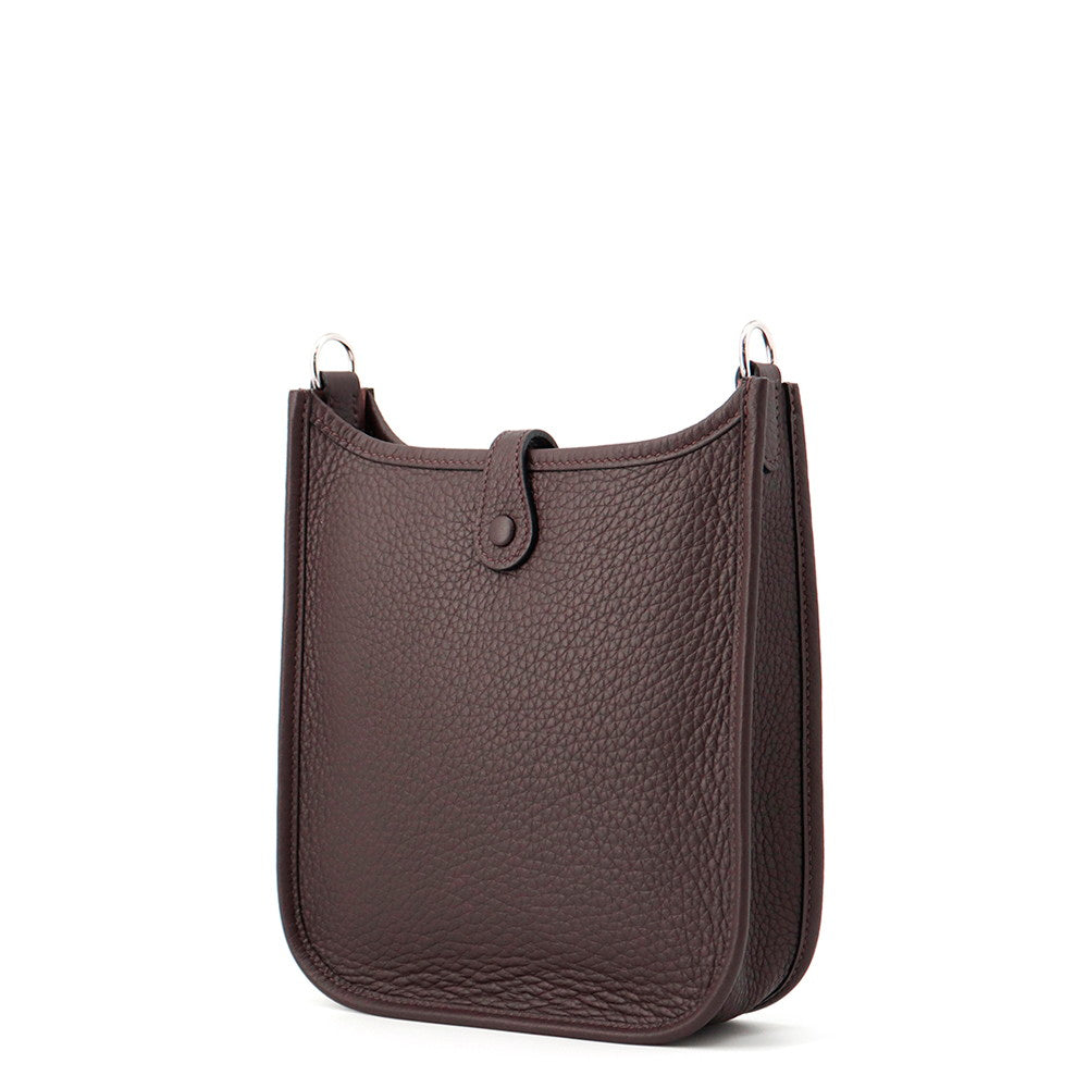 HERMES Evelyne Amazon Short RougeSellier Taurillon Clemence Size TPM