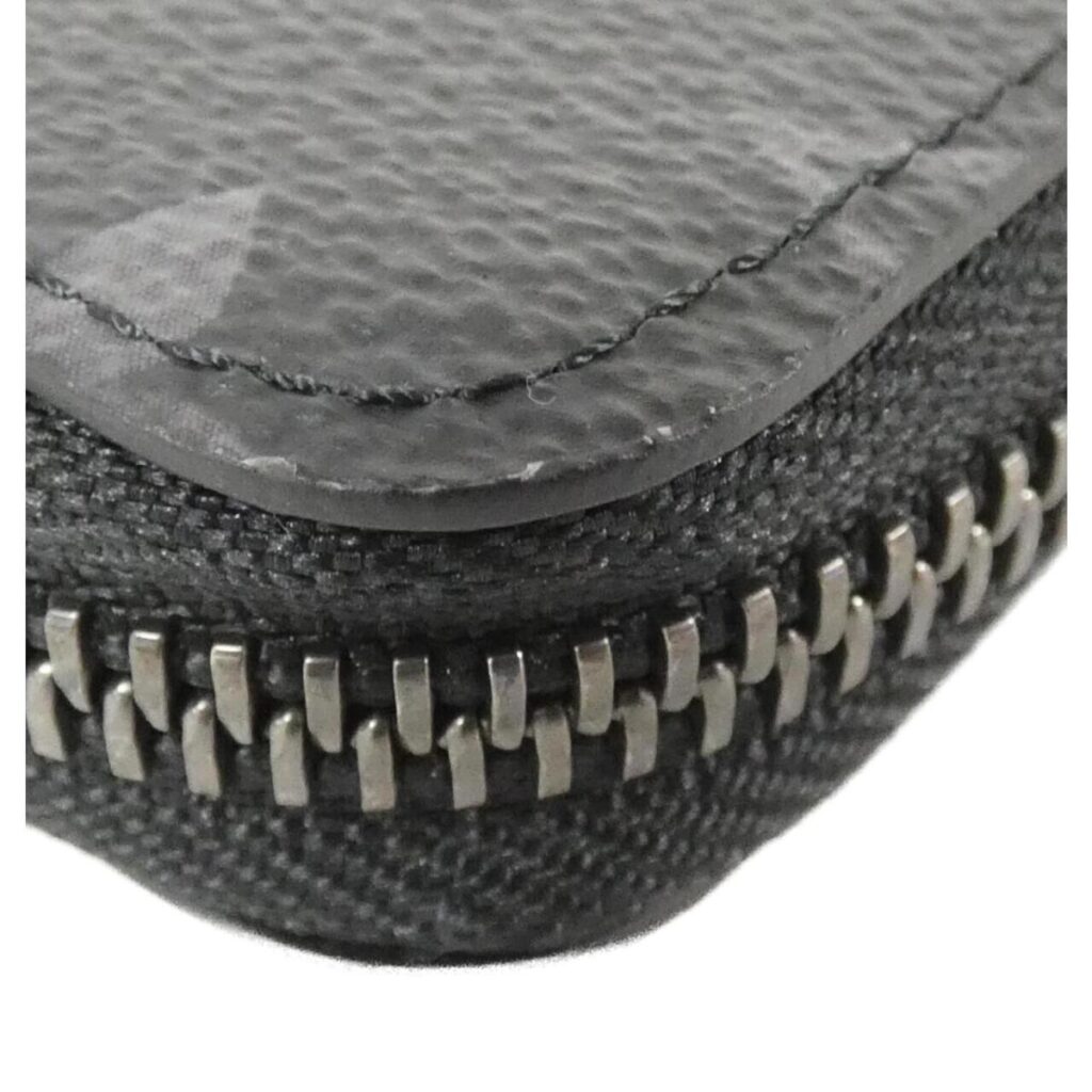 Louis Vuitton Monogram Zippie Wallet Vertical Wallet - Product Image 2