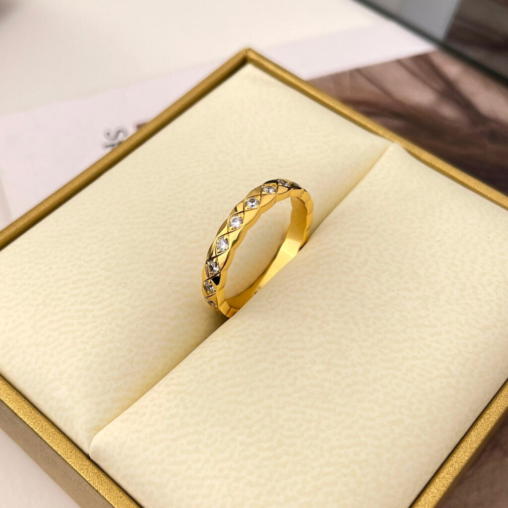 CRUSH MINI CLASSIC RING DIAMONDS - Product Image 2