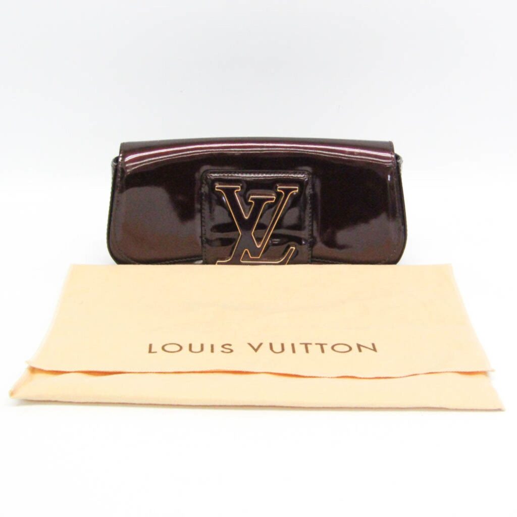 Louis Vuitton Vernis Red Clutch Bags - Product Image 2