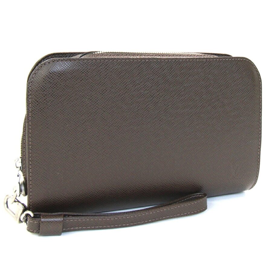 Louis Vuitton Taiga Grizzly Taiga Leather Clutch Bag ( ) | Studio Nafay
