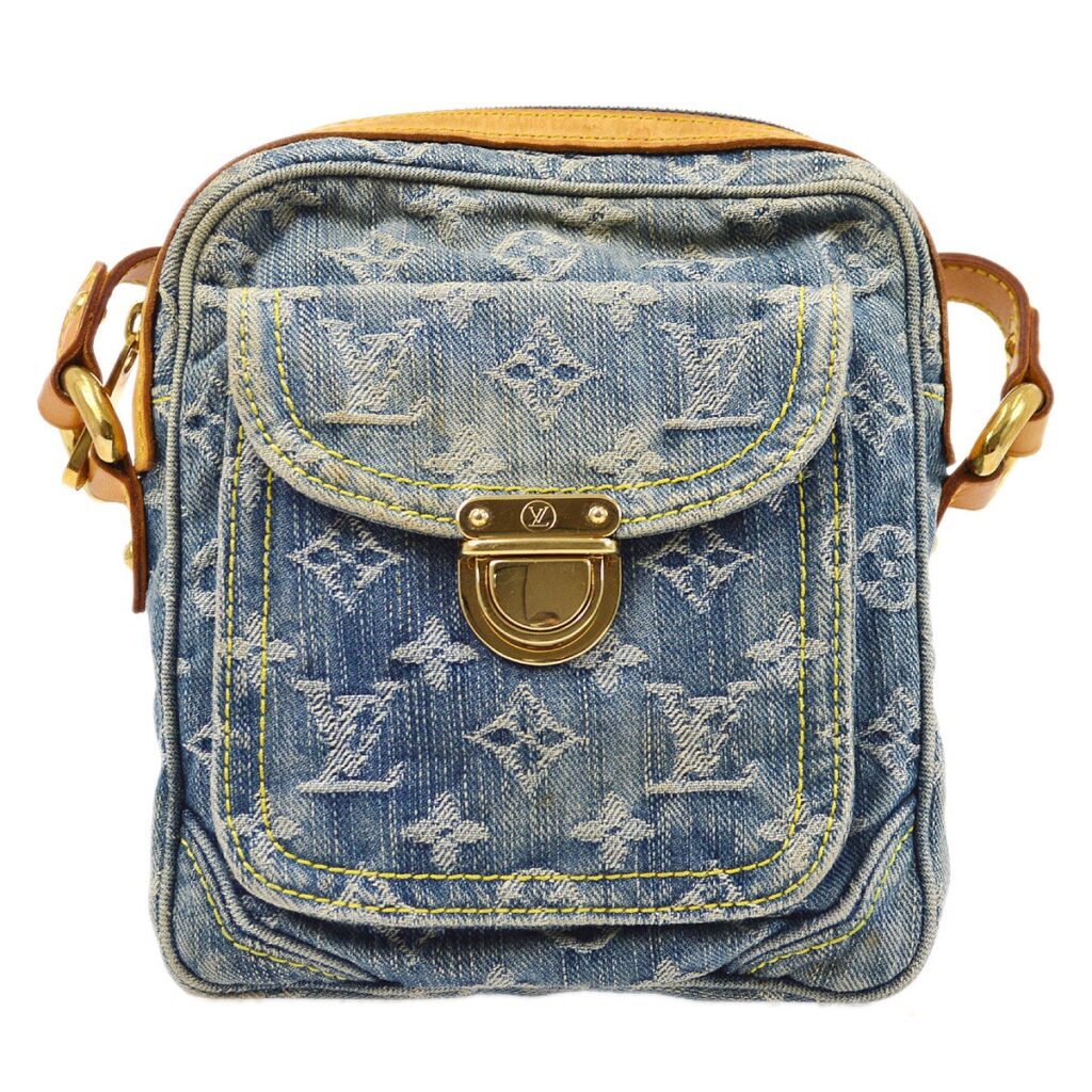LOUIS VUITTON CAMERA BAG