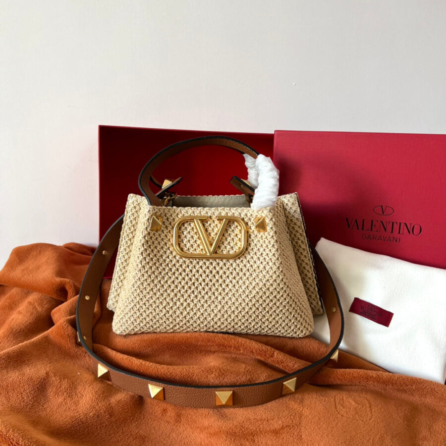 Valentino Spring and Summer Tote Bag Beige Raffia 552570 | Studio Nafay