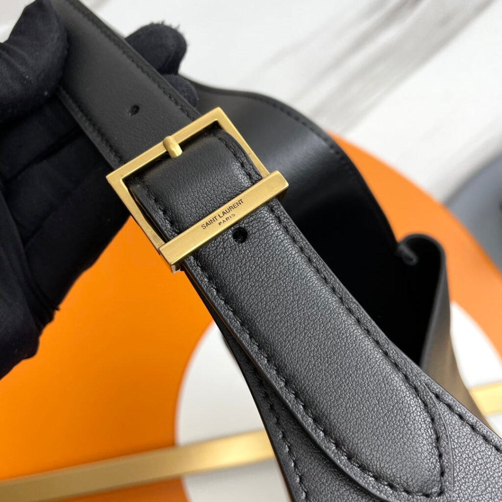 le 5a7 small 23cm black calfskin - Product Image 2