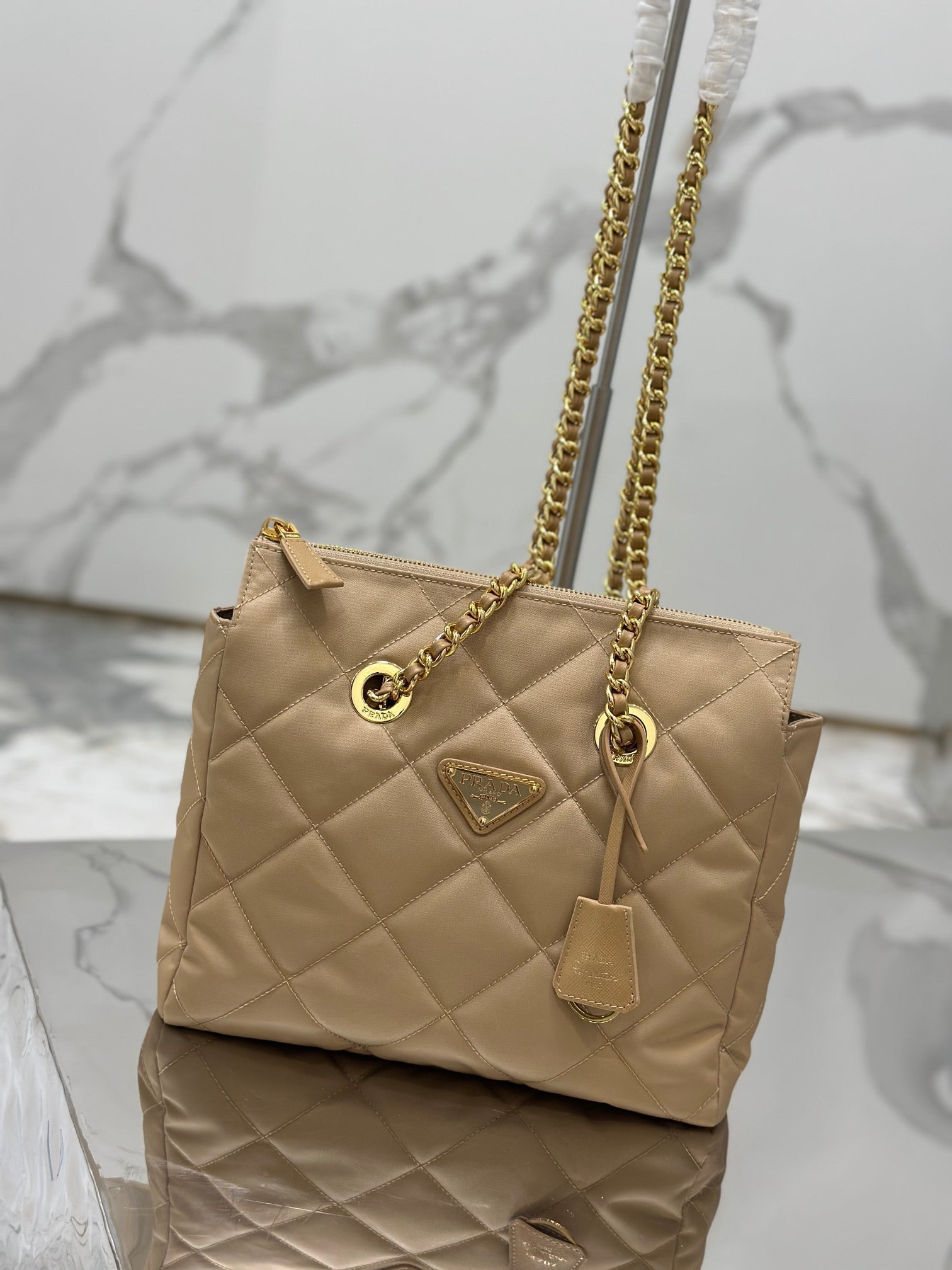 HOBO BAG 25 IN LIGHT FRENCH BEIGE QUILTED NYLON GOLD HARDWARE