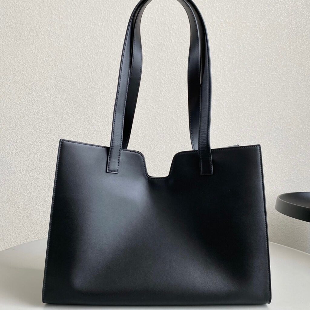 CABAS TRIOMPHE 37 BLACK IN SMOOTH CALFSKIN - Product Image 2