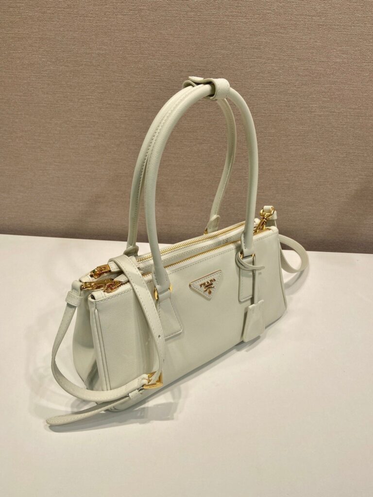 PRA New killer bag white calfskin 340497 - Product Image 2