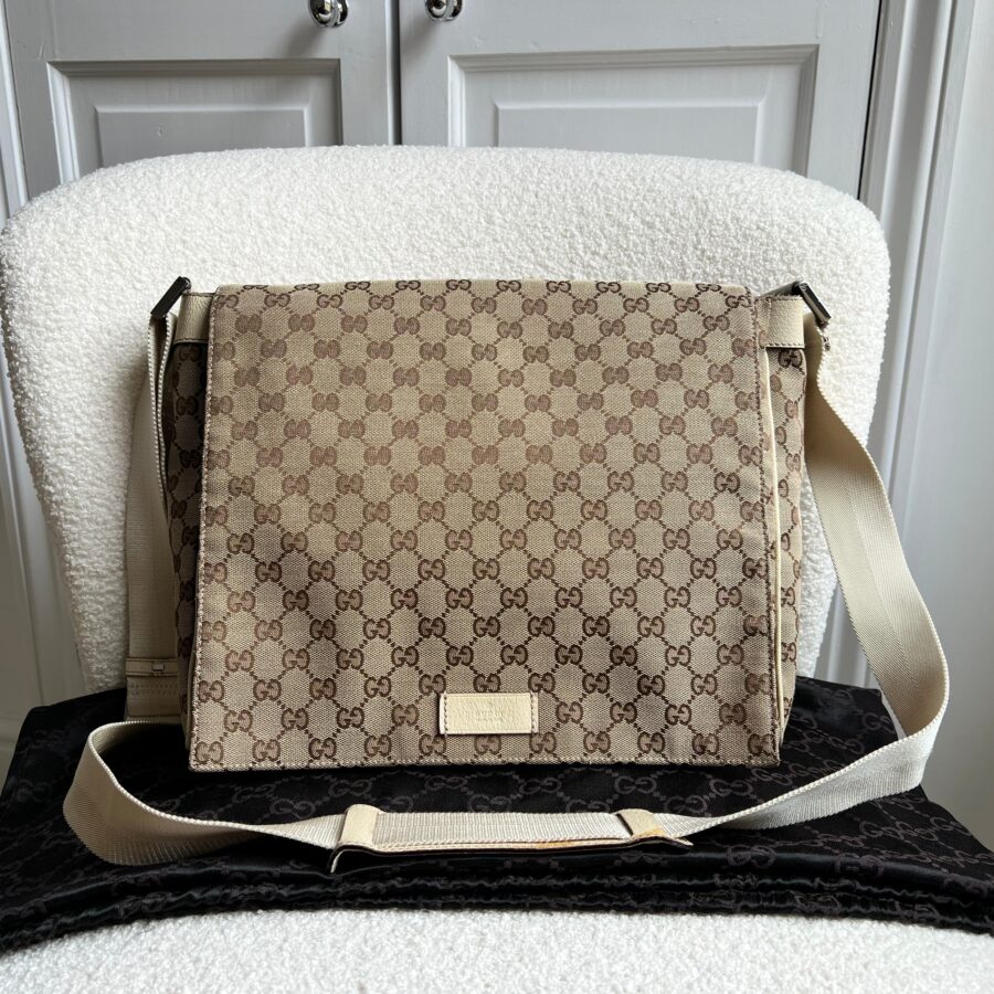 Gucci GG White Beige Canvas Messenger Bag | Studio Nafay