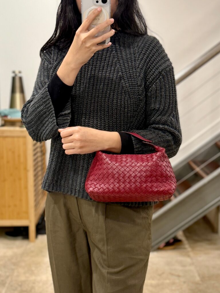 Bottega Pouch Burgundy - Product Image 2