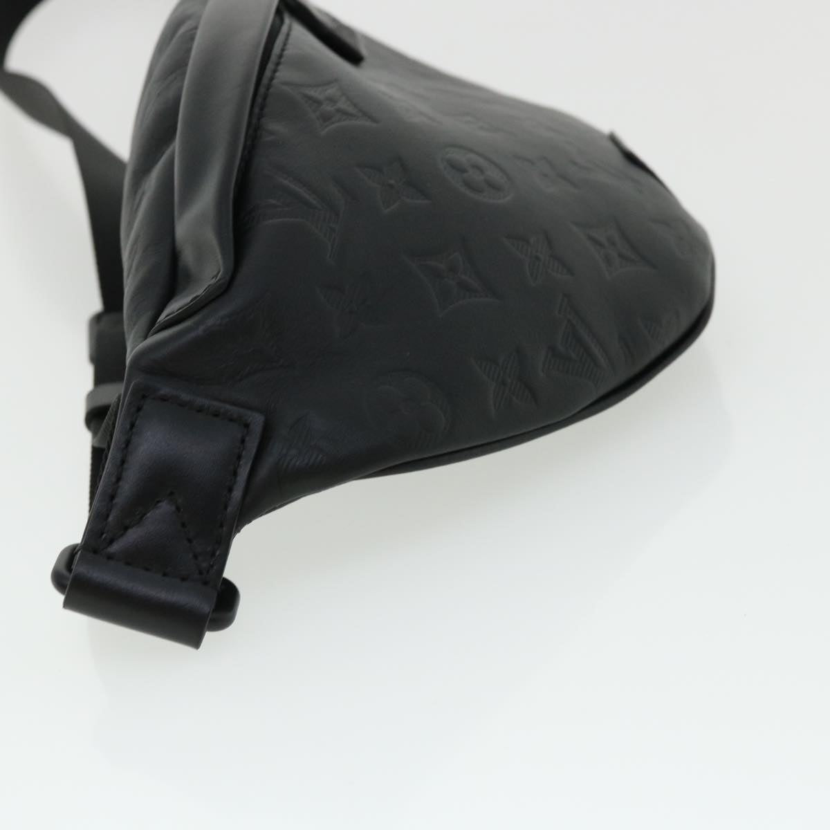 LOUIS VUITTON Monogram Shadow Discovery Bum Bag PM Body Bag Auth 35611A