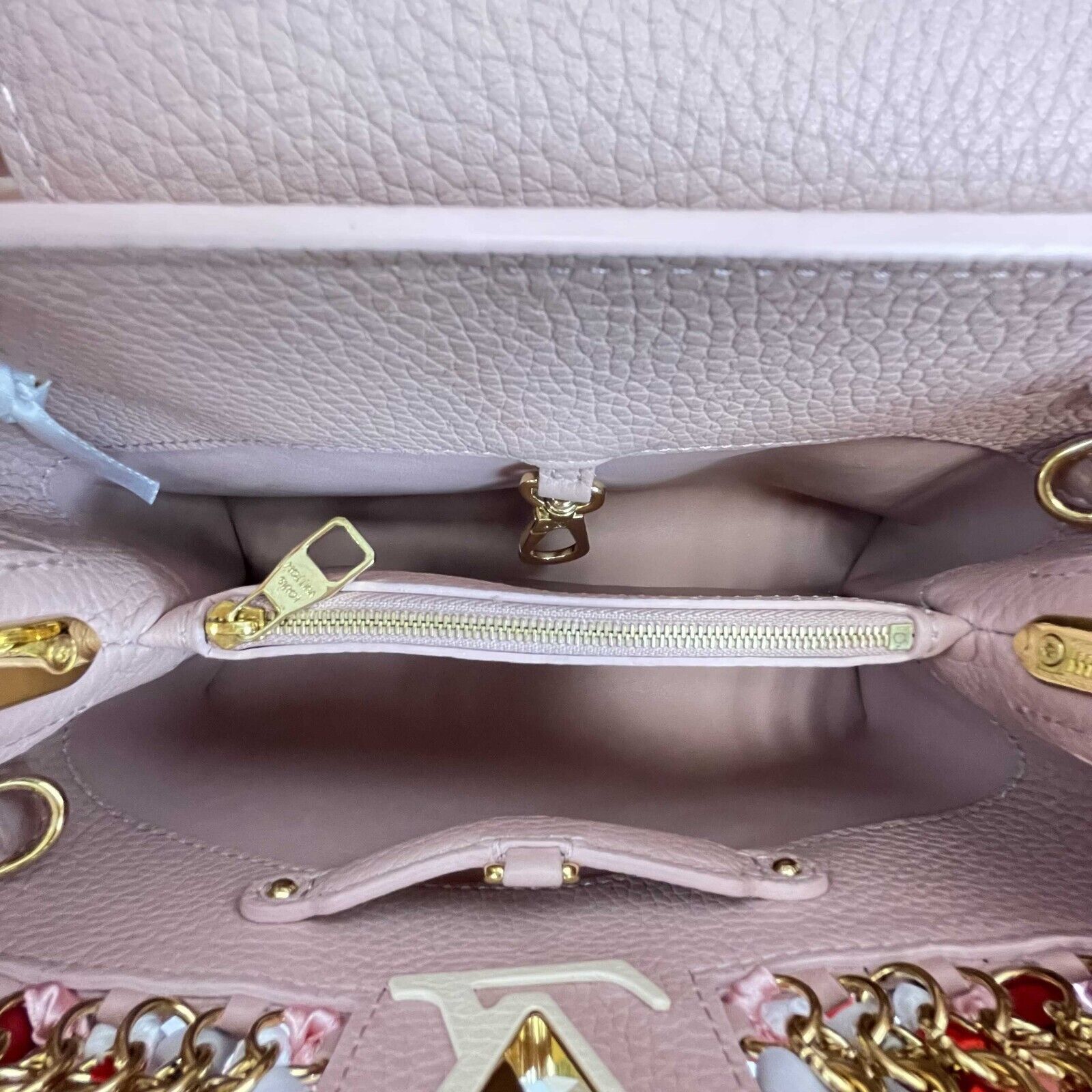 LOUIS VUITTON – Capucines Bag Limited Edition with Satin Ribbons w / Strap