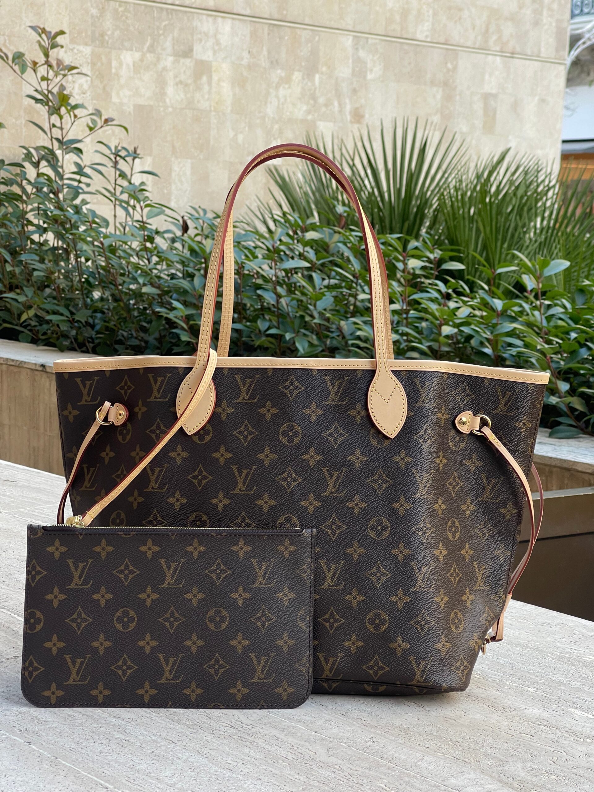 Louis Vuitton – Sac neverfull PM