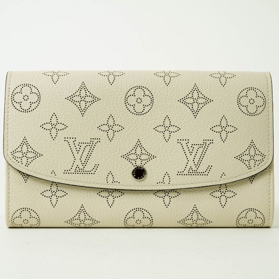 Louis Vuitton Lv ivory Leather Long Wallet (Bi-Fold)