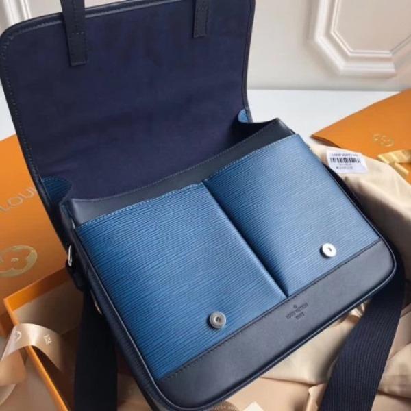 Louis Vuitton Messenger PM Epi Leather Blue