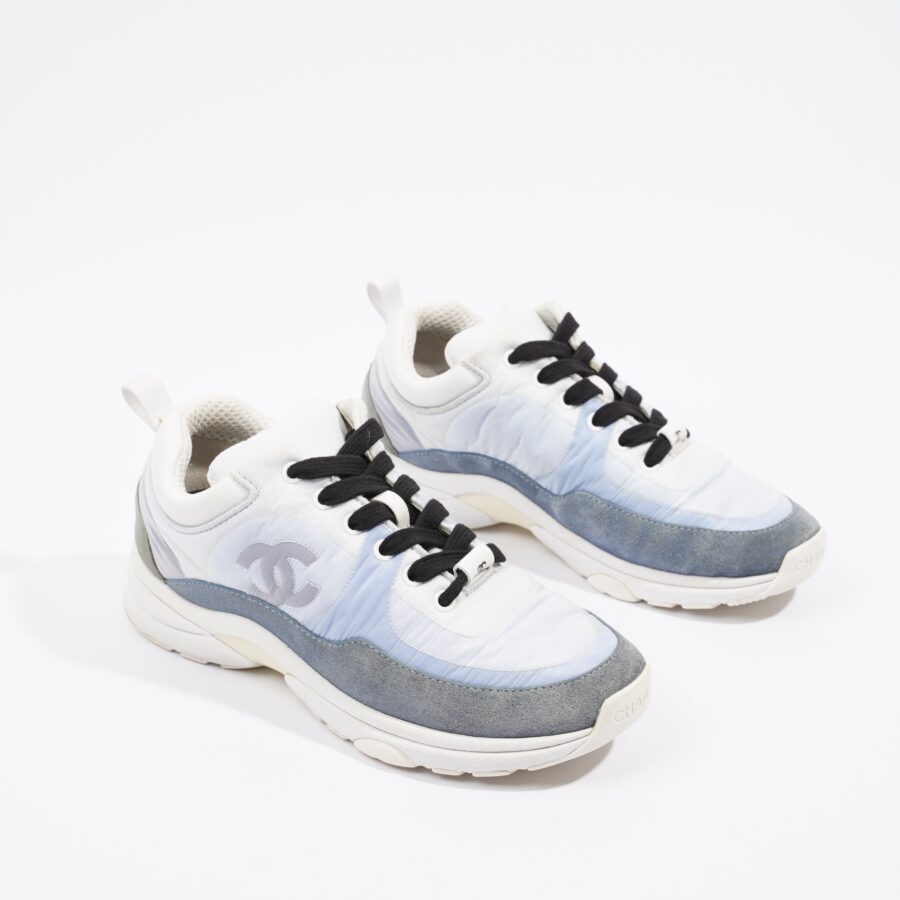 Chanel CC Logo Light Blue White Fabric EU 36 UK 3 | Studio Nafay